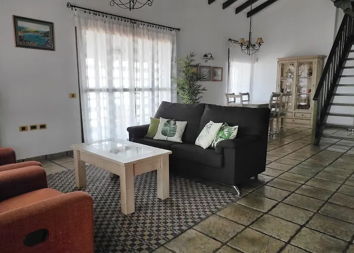 Cercado Del Medio, Con Piscina Privada Вілла *