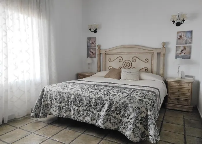 Cercado Del Medio, Con Piscina Privada Адехе