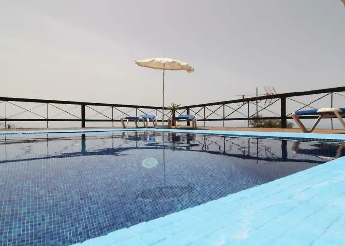 Cercado Del Medio, Con Piscina Privada Адехе